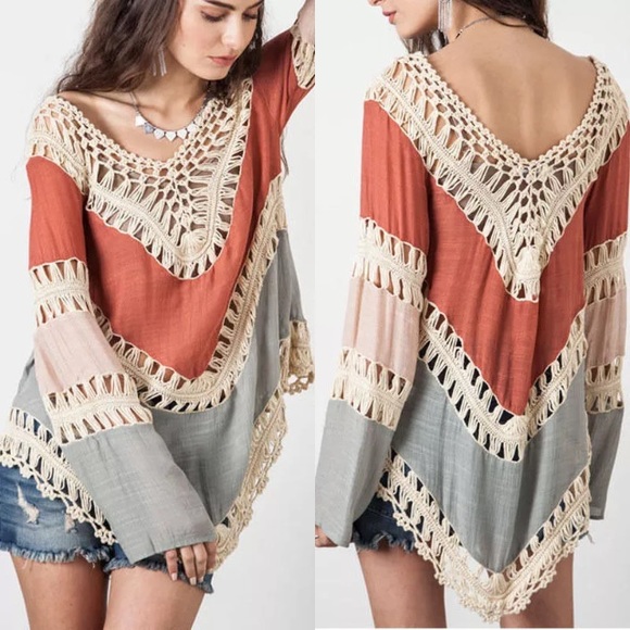🎉Bohemian Hollowed out Long Sleeve Vneck Blouse - Picture 2 of 4